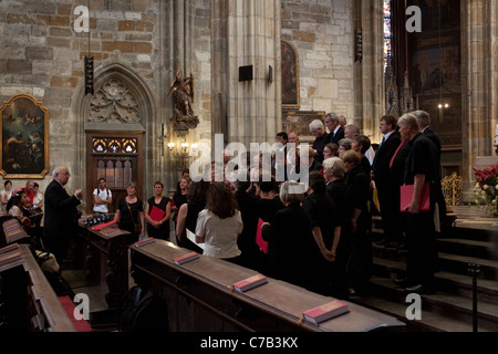 Le Château de Prague Prague chorale de l'Église Banque D'Images