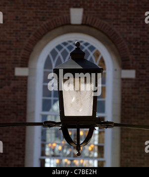 Détail de la lampe. L'université de Yale College Résidentiel Pierson. New Haven, CT. Banque D'Images