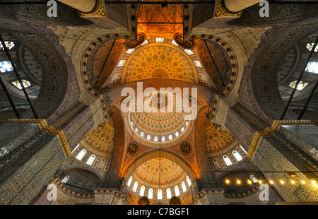 L'intérieur de la chambre forte Yeni Valide Camii mosquée, Istanbul, Turquie, Europe Banque D'Images