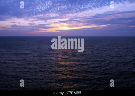 Coucher du soleil Ciel avec nuages, Cape Tarhankut, Tarhan Qut, Crimea, Ukraine, Europe de l'Est Banque D'Images