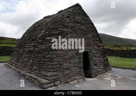 Péninsule de Dingle, Gallarus Oratory County Kerry Ireland en forme de co bateau chapelle architecture sacrée Église, 8e siècle Banque D'Images