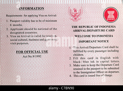 Carte de débarquement débarquement formulaire d'immigration demande de visa de voyage Carte de l'Agence des frontières tourisme asie requis essentiels Banque D'Images