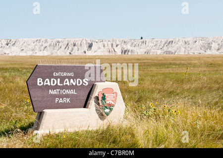 Panneau d'entrée au Parc National des Badlands, dans le Dakota du Sud. Banque D'Images