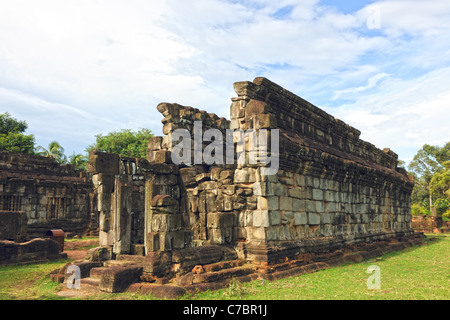 Temple Bakong dans la région d'Angkor, Siem Reap, Cambodge Banque D'Images