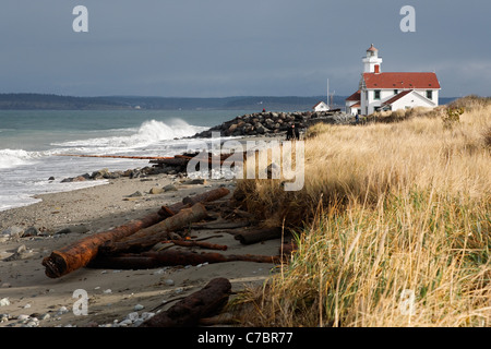 Point Wilson Lighthouse, Fort Warden State Park, Washington, USA Banque D'Images