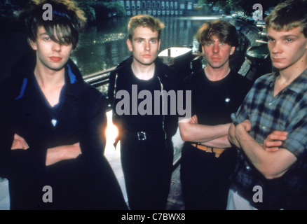 ECHO ET LES BUNNYMEN UK pop Group en 1981. Voir la description ci-dessous. Banque D'Images