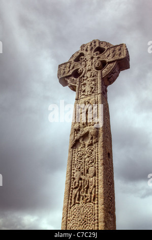 Haut Celtic Croix dans le cimetière Drumcliffe, St Columba's Church, à Drumcliffe, Comté de Sligo, Irlande Banque D'Images