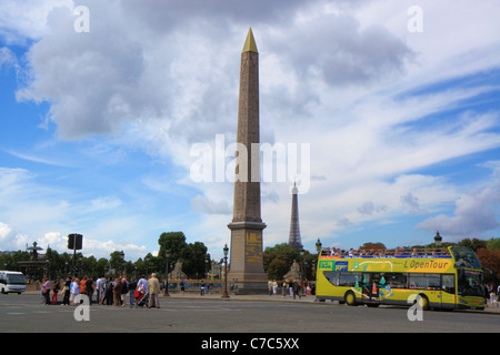 Obélisque de Louxor dans la place de la concorde, Paris, France Banque D'Images