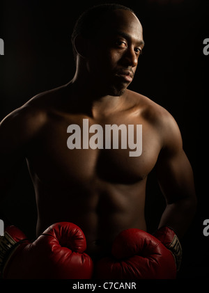 Portrait de boxer avec des gants de boxe Banque D'Images