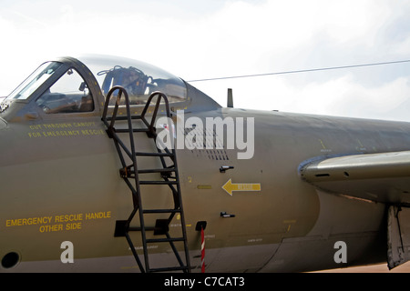 Dernier affichage par RAF Bomber Canberra XH135 au Royal International Air Tattoo Banque D'Images