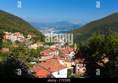 Vue sur le Golfe de La Spezia de Campiglia village. Ligurie, Italie, Europe, Banque D'Images