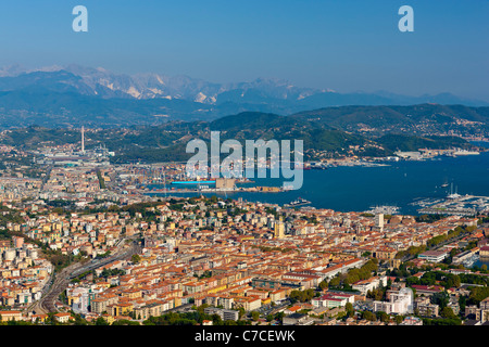 Vue sur le Golfe de La Spezia Pegazzano village. Ligurie, Italie, Europe, Banque D'Images