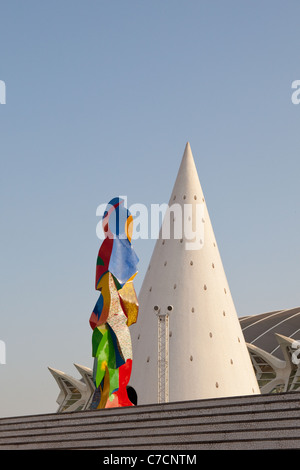 Œuvres d'art moderne à la Cité des Arts et des Sciences Valencia Espagne Banque D'Images