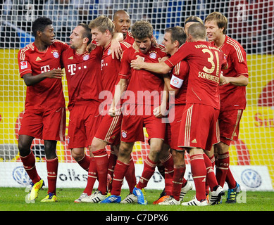 fr.gauche : David Alaba,Franck Ribery , Toni Kroos, Jerome Boateng,Thomas Müller (Mueller),Philipp Lahm (FC Bayern München),Anatoliy Timoshchuk (Tymoshchuk), Bastian Schweinsteiger (31), Holger Badstuber (tous les FC Bayern München) lors du match de la Bundesliga allemande Schalke 04 contre FC Bayern Munich à Gelsenkirchen 18.11.2002 Banque D'Images