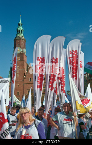 Les membres de solidarité, les syndicats européens démonstration pendant réunion des ministres des finances de l'UE sur Septembre 17, 2011 à Wroclaw Pologne Banque D'Images