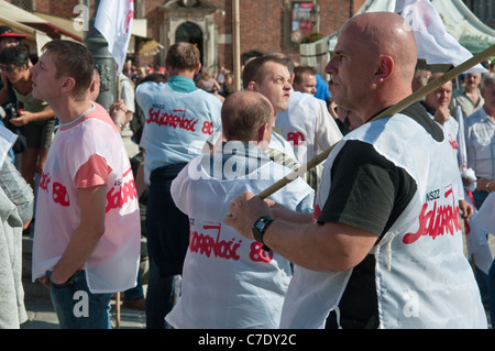 Les membres de solidarité, les syndicats européens démonstration pendant réunion des ministres des finances de l'UE sur Septembre 17, 2011 à Wroclaw Pologne Banque D'Images