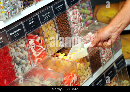 Choisir et mélanger les sucreries, pick n mix, bonbons, confiserie Banque D'Images