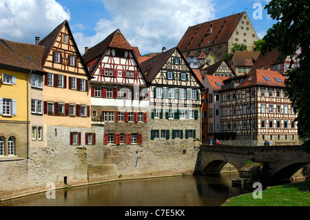 Kochrefront, ensemble de maisons à pans de bois à la rivière Kocher, Schwaebisch Hall, Bade-Wurtemberg, Allemagne Banque D'Images