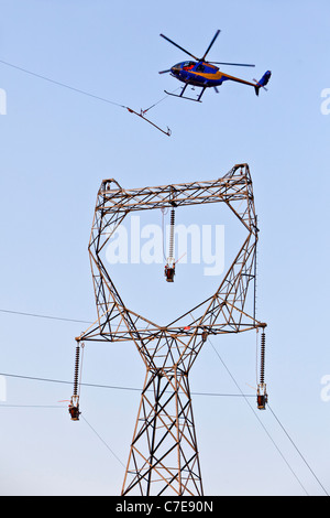 Hélicoptère filant l'aiguille pour la phase centrale. Banque D'Images