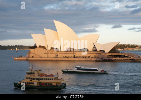 Coucher du soleil de l'opéra de Sydney, Sydney, Australie Banque D'Images