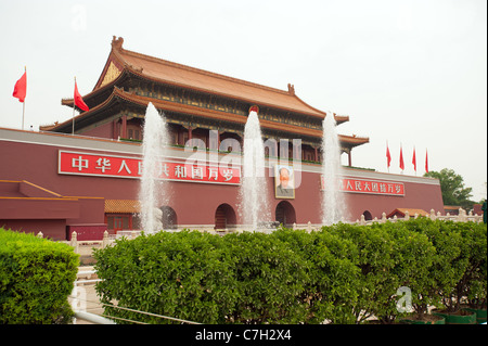 La Place Tiananmen, centre de la ville de Beijing Beijing Asia Tour Tiananmen Mao Zedong Memorial Hall Monument aux héros du peuple Banque D'Images