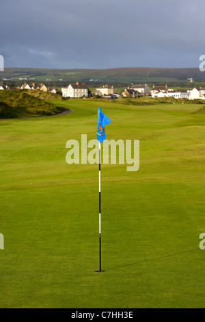 Green et fairway à castlerock golf links irlandais comté de Derry Londonderry en Irlande du Nord Banque D'Images