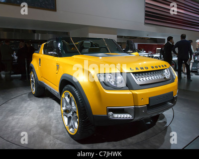 Concept pour nouveau Land Rover Defender au salon de Francfort IAA 2011 ou l'Allemagne Banque D'Images