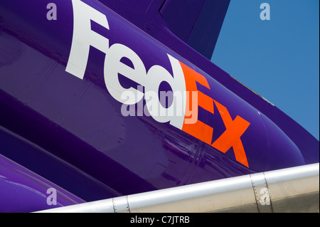 Inscrivez-vous sur FedEx logo fuselage d'avions commerciaux Banque D'Images