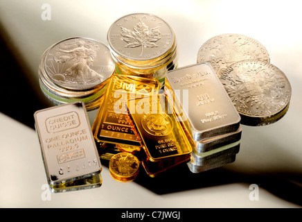 Or, l'argent et le Palladium en bullion coins et bars Banque D'Images