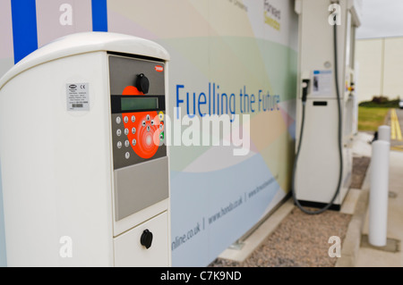 Clavier de saisie du code PIN à l'UK's première station-service d'hydrogène, Swindon, Angleterre Banque D'Images