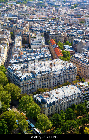 Vue aérienne de Paris de la Tour Eiffel Photo prise le : 18 mai 2010 Banque D'Images