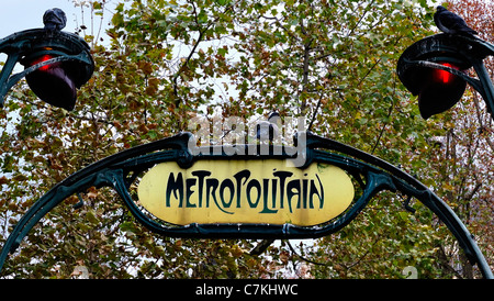 Signe pour le métro Metropolitain Banque D'Images