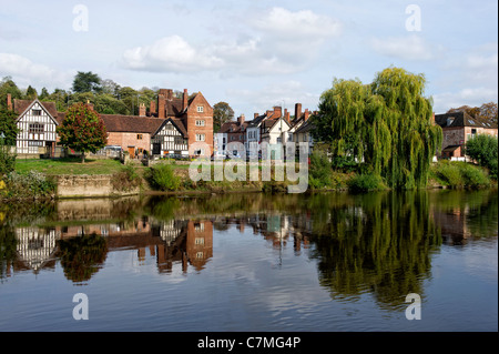 Vue sur la rivière Severn à la ville de Bewdley, Worcestershire, Angleterre. Banque D'Images