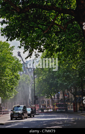 Fire Engine dans le Strand Street, City of westminster , , Londres , Angleterre Banque D'Images