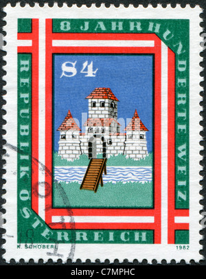 Autriche - 1982 : timbre imprimé en Autriche, est dédié à la 800e anniversaire de la ville de Weiz Banque D'Images
