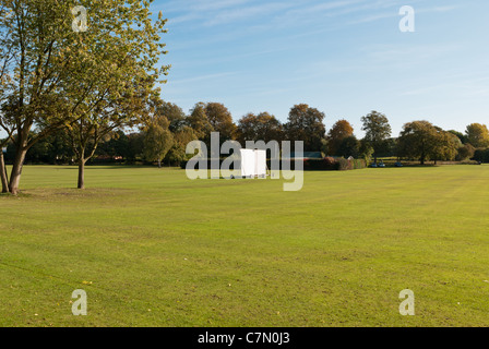 Sur le terrain de cricket baignoire en Ashby De La Zouch, Leicestershire, UK Banque D'Images