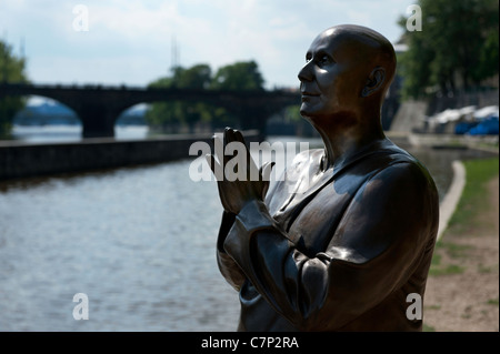 Statue de Sri Chinmoy à Prague, République Tchèque Banque D'Images