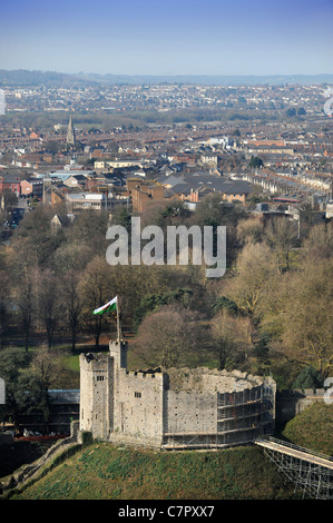 Une vue sur le château dans la ville galloise de Cardiff, S. Wales UK Banque D'Images