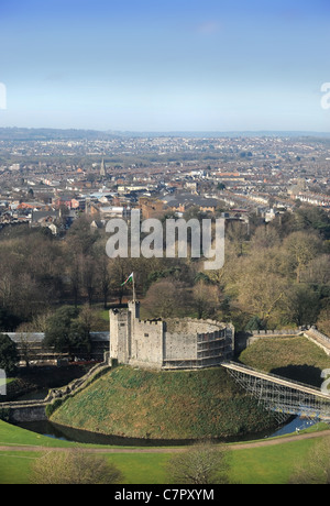 Une vue sur le château dans la ville galloise de Cardiff, S. Wales UK Banque D'Images