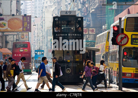 Occupé à Des Voeux Road, Hong Kong Banque D'Images