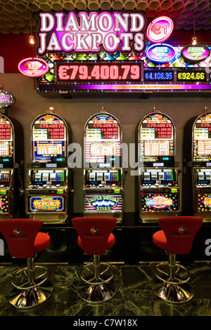 L'Italie, Val D'Aoste, Saint Vincent, slot machine Banque D'Images