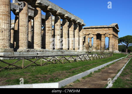 L'Italie, Campanie, Paestum, temple de Neptune Banque D'Images