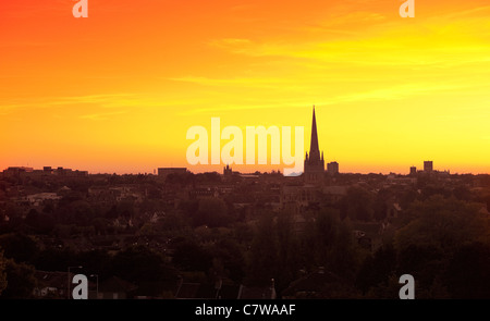 Coucher de soleil sur Norwich, Norfolk, Angleterre Banque D'Images