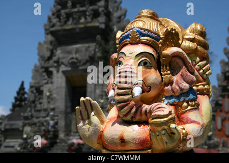 Statue Ganesh au Temple d'Ulun Danu Batur, Bali Banque D'Images