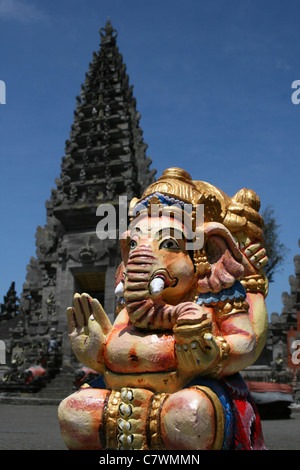 Statue Ganesh au Temple d'Ulun Danu Batur, Bali Banque D'Images