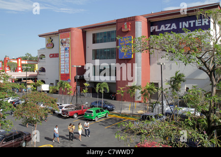 Managua Nicaragua,Amérique centrale,Plaza Inter,shopping shopper shoppers magasins marché marchés achats vente, magasin de détail magasins bustiin Banque D'Images