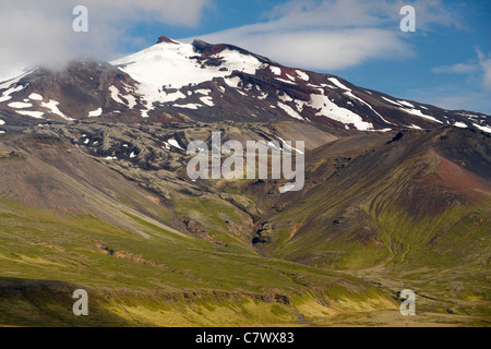 (1446m) de snæfellsjökull dans le nord-ouest du Parc National de Snæfellsjökull de Reykjavik en Islande de l'ouest. Banque D'Images