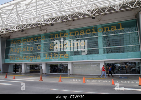 Managua Nicaragua,Augusto C. Sandino Aeropuerto Internacional,aéroport international,MGA,extérieur,avant,entrée,terminal,Nicaragua 110504009 Banque D'Images