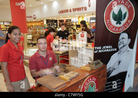 Managua Nicaragua,Augusto C. Sandino Aeropuerto Internacional,aéroport international,MGA,shopping shopper shoppers magasins marché marchés plac Banque D'Images