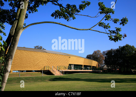 Firstsite, le nouveau centre des arts à Colchester.firstsite est un art visuel contemporain basé à Colchester Banque D'Images